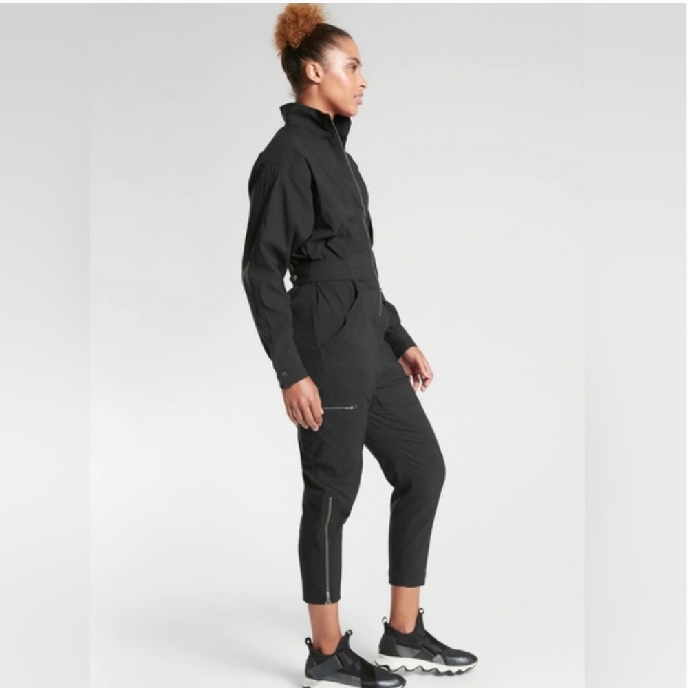 Athleta Lenox Jumpsuit Black Size 14 Zip Front Athleisure Utility Travel